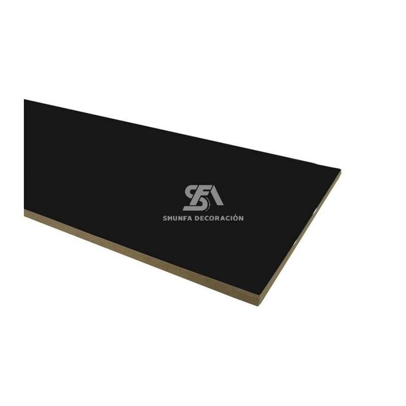 Panel color negro liso sin embellecedor 240*60*1.8cm