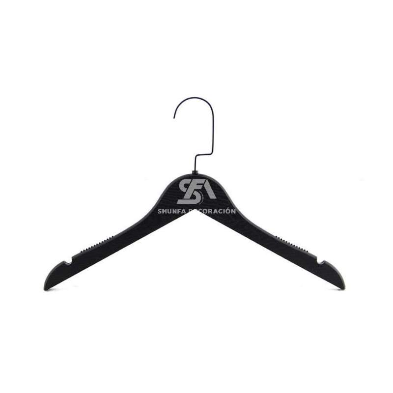 Foto de producto Percha de plastico antideslizante color negro 38cm