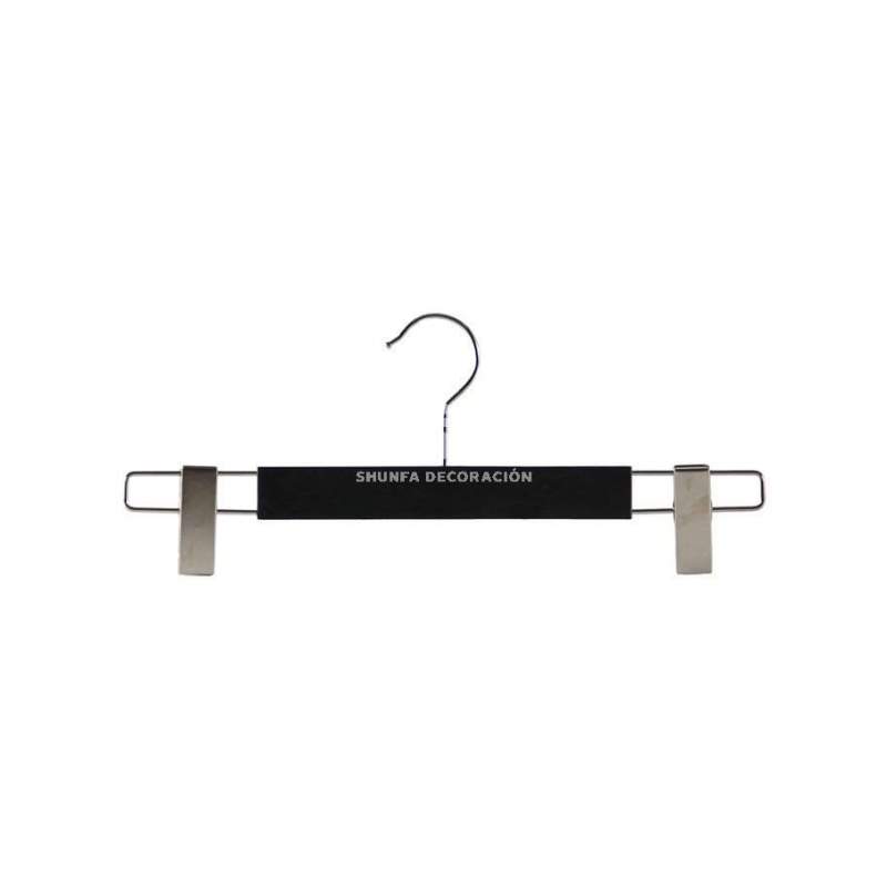 Foto de producto Percha de plastico color negro pantalon 36cm 105231
