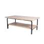 Foto de mesa baja con patas de forja y tablero en dos alturas de madera natural