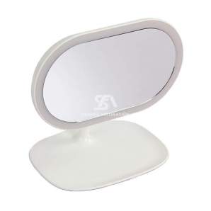Foto de espejo ovalado de sobremesa con peana retroiluminado en color blanco