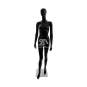 Foto de maniquí de mujer de fibra sin rostro negro brillo