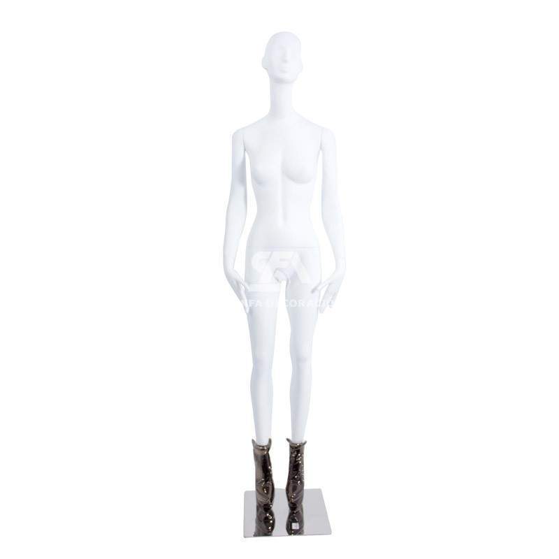 Female Mannequin / White / Matte / Fiber