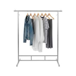 Uso perchero metálico tubo rectangular altura y ancho regulable plateado